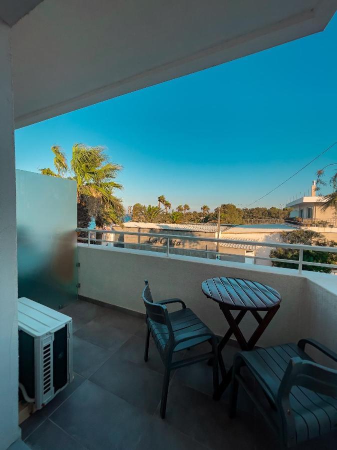 Tiki Apartment Néa Mákri